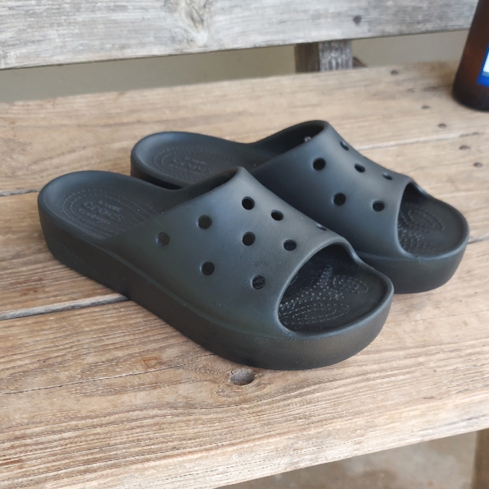 CROCS Black Slide Sandals